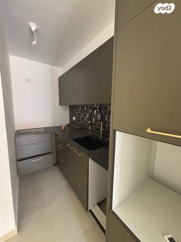 דירה, דרך שלמה, נווה שאנן, תל אביב יפו