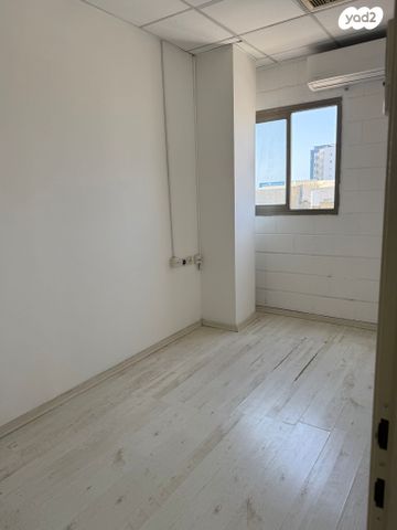 משרדים, מב"ת מערב, אזור תעשייה חדש, ראשון לציון