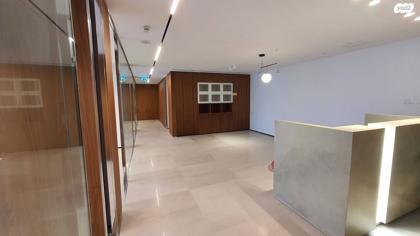 יגאל אלון 94