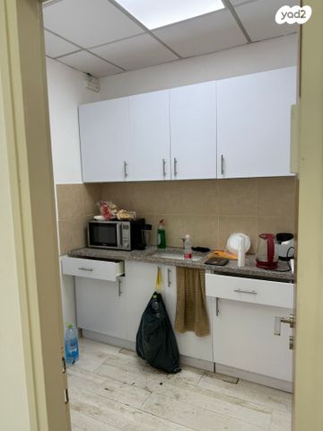 משרדים, מב"ת מערב, אזור תעשייה חדש, ראשון לציון