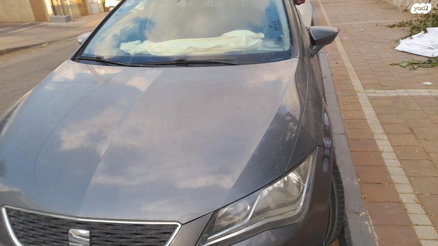 מודעת רכב סיאט לאון