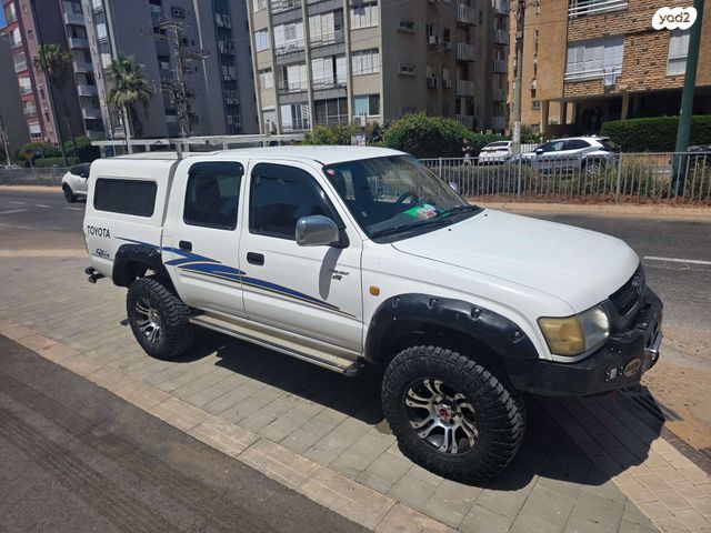 טויוטה היילקס