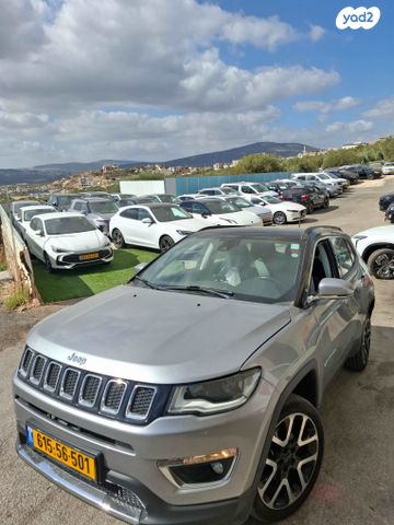 מודעת רכב ג'יפ קומפאס