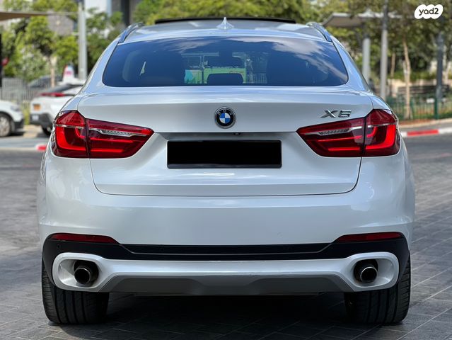 ב מ וו X6
