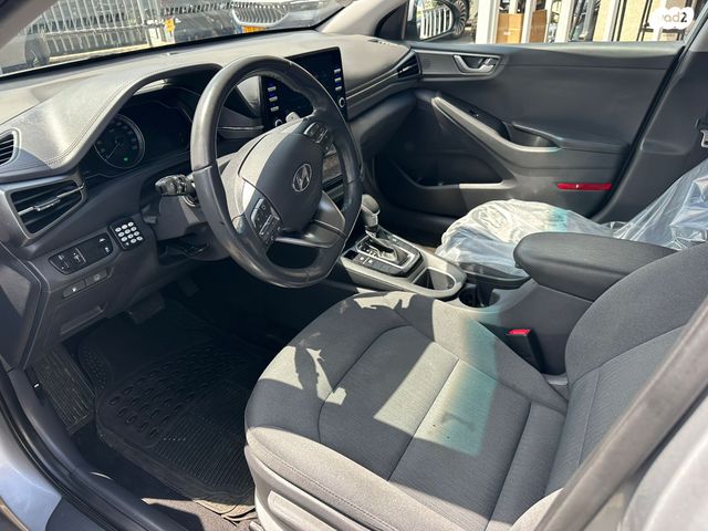 יונדאי איוניק