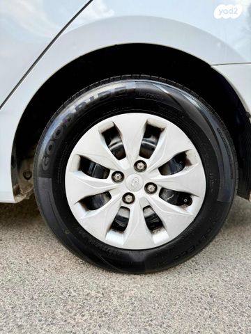 יונדאי אקסנט i25