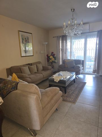 דירת גן, הערמונים 12, רמות יצחק, נשר