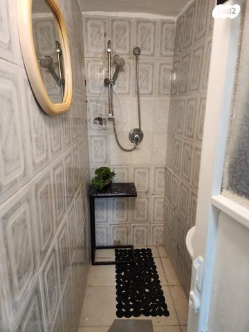 דירה, י.ל. פרץ 12, ואדי נסנאס, חיפה