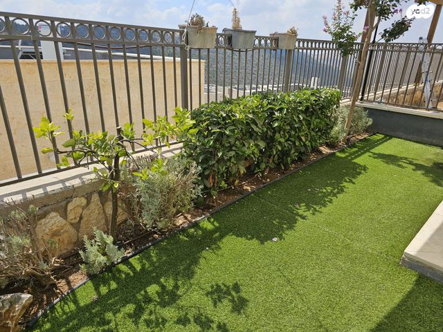 דו משפחתי, התבור 9, כרם רעים, טלמון