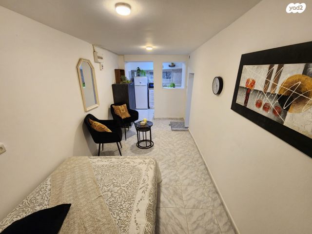 דירה, י.ל. פרץ 12, ואדי נסנאס, חיפה