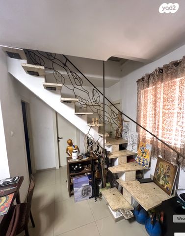 גג/ פנטהאוז, ציפורן 5, נווה נוף, אקדמאים, לוד