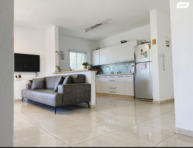 דירה, שדרות דואני 8, נאות בגין, לב יבנה, יבנה