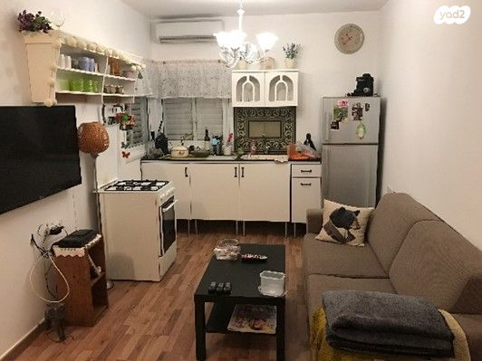 דירה, לשם 250, סתריה, סתריה