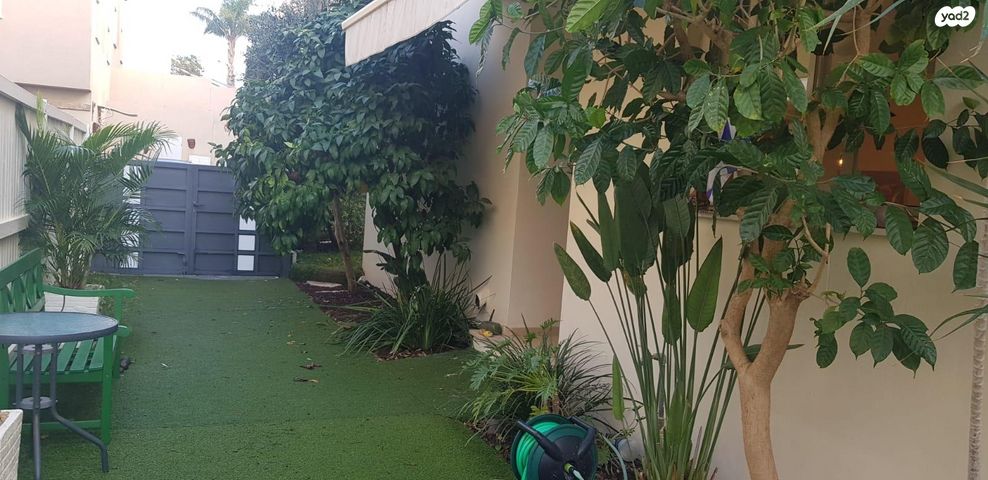 דו משפחתי, השעורה 16, זרעוניה, בנימינה גבעת עדה