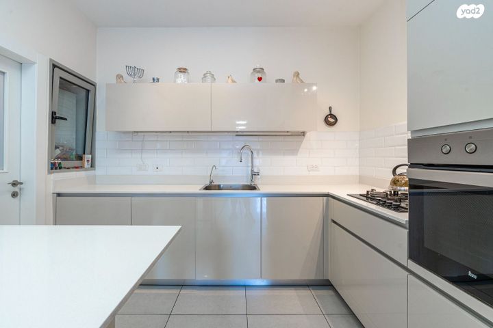 דירה, יפה נוף 27, בית אליעזר, חדרה