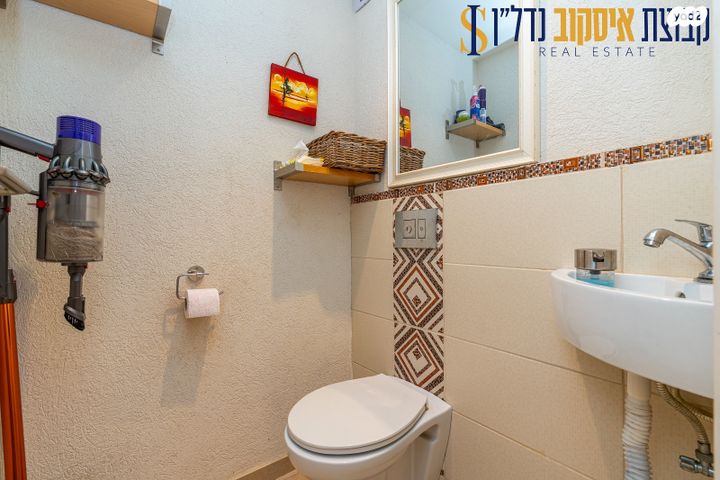 דירת גן, מבצע עזרא, גבעת אולגה, חדרה