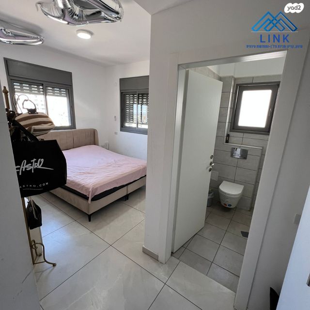 דירה, האנפה, החותרים, טירת כרמל