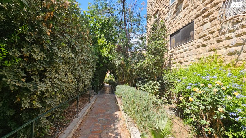 קורא הדורות 