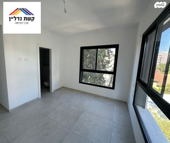 דירה, הכרמל, שיכוני מזרחי, כפר סבא