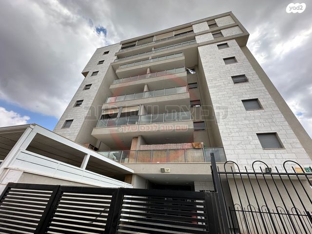 דירה, משה בלנדר, לב העמק, עפולה