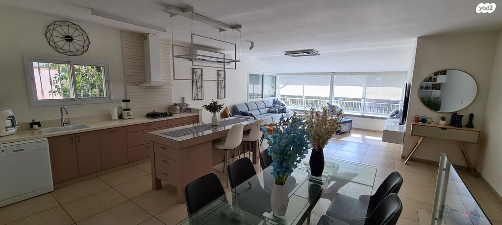 דירת גן, הרדוף, כרמל מערבי, חיפה