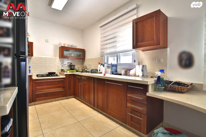 גג/ פנטהאוז, סייפן, שיכון עובדים, טבריה