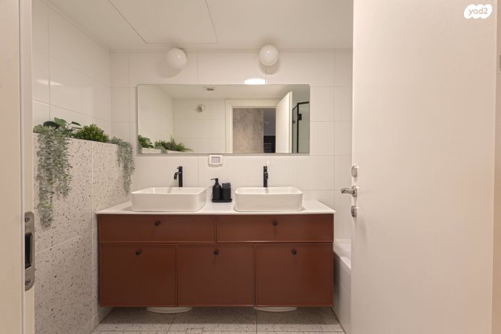 דירה, שולמית אלוני, נחלת יהודה, ראשון לציון