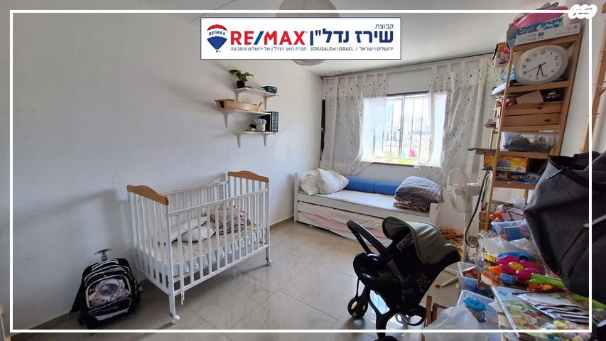 דירה, עמנואל אולסבנגר 111, קרית היובל, ירושלים