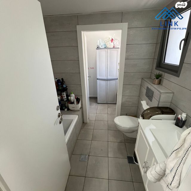 דירה, האנפה, החותרים, טירת כרמל