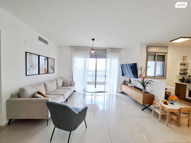 דירה, אהבת אדם, שרונה, כפר יונה