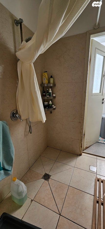 דירה, שדרות ירושלים, מכללת תל אביב יפו, דקר, תל אביב יפו