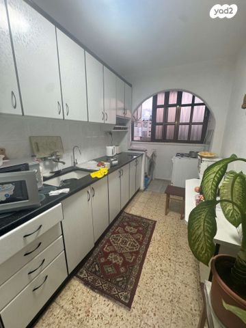 דירה, משה יוליש, אשקלון