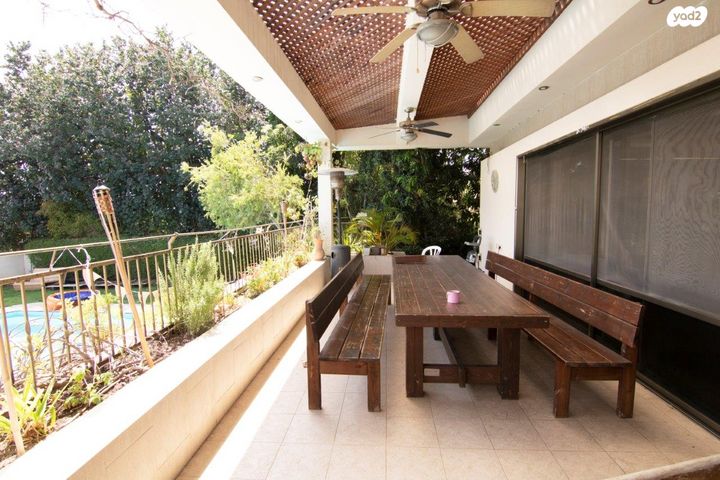 בית פרטי/ קוטג', סביון