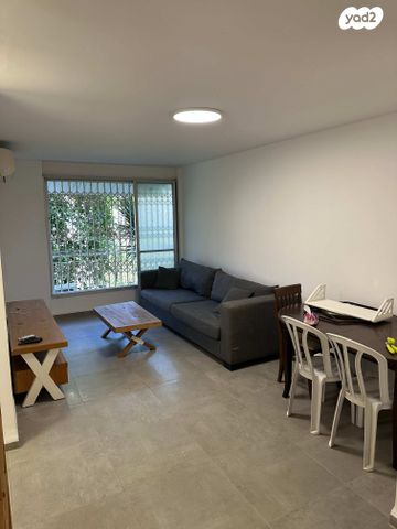 זלמן שניאור 