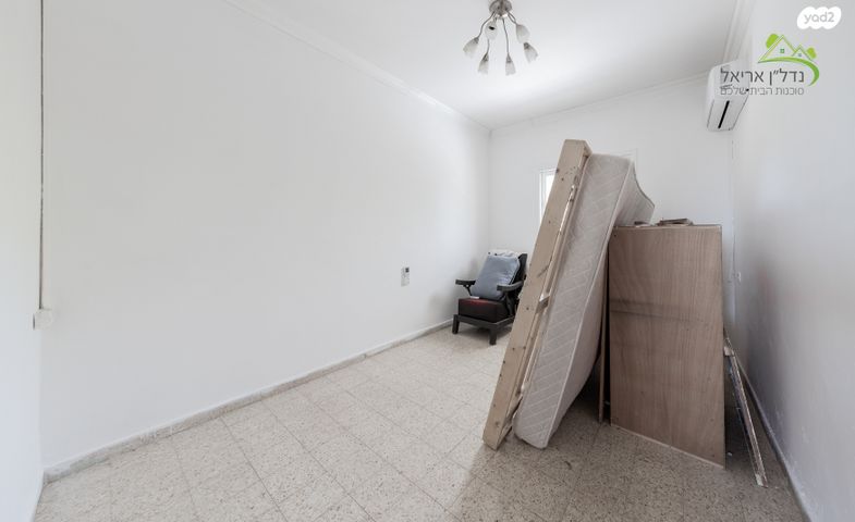 דירה, דרך הציונות 19, אריאל