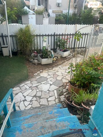 דו משפחתי, הרא"ה, אזור הבילויים, רמת גן