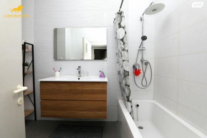 דירה, בעל שם טוב, פתח תקווה