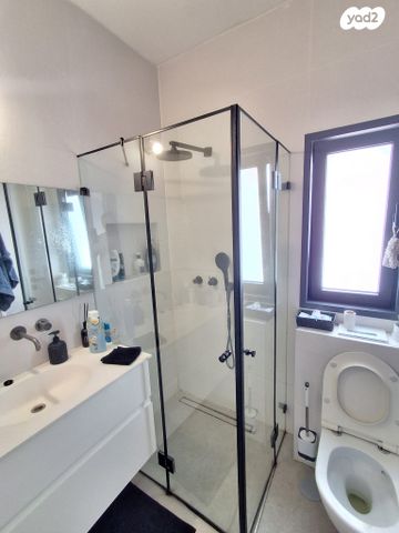 דירה, עלומים, אזור הבילויים, רמת גן