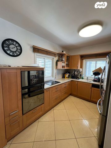 דירה, נווה יהושע, נווה יהושע, ערמונים, רמת גן