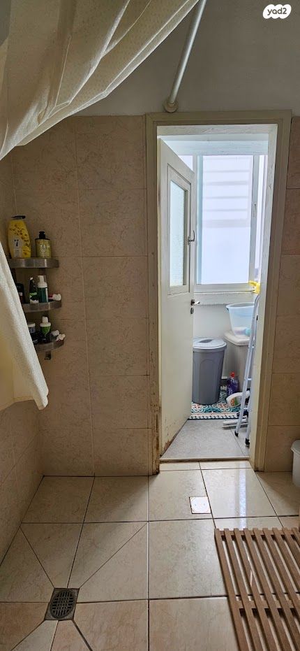 דירה, שדרות ירושלים, מכללת תל אביב יפו, דקר, תל אביב יפו