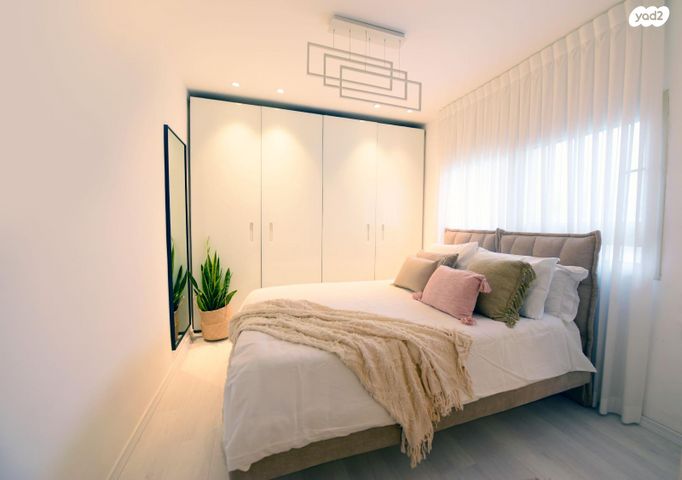 גג/ פנטהאוז, יהושע רבינוביץ 2, בן גוריון, חולון