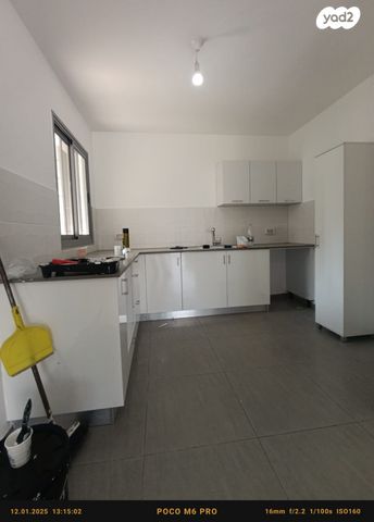 דירת גן, נווה שרון / שער העיר, נתיבות