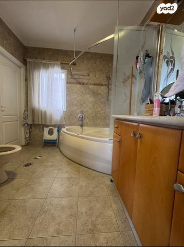 דירה, נווה יהושע, נווה יהושע, ערמונים, רמת גן