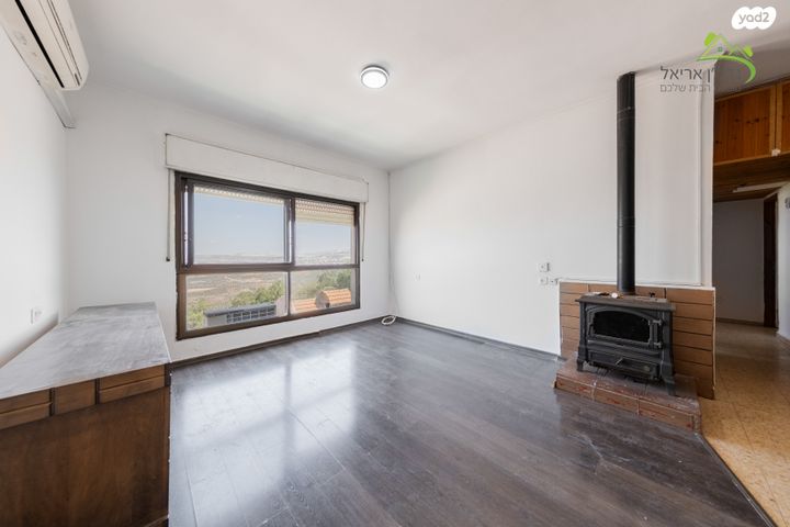 דירה, דרך הציונות 19, אריאל