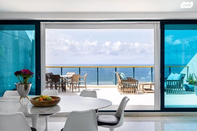 גג/ פנטהאוז