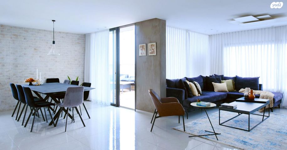 גג/ פנטהאוז, יהושע רבינוביץ 2, בן גוריון, חולון