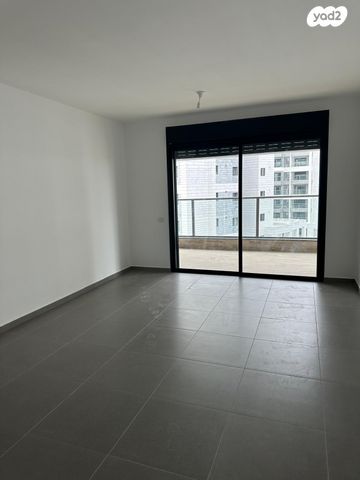 דירה, רועי קליין, רמת גן