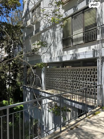 דירה, זלמן שניאור, רמות רמז, חיפה