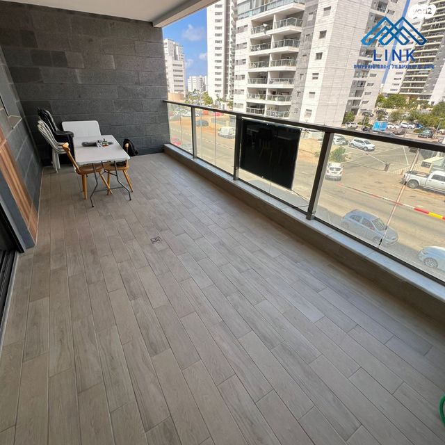 דירה, האנפה, החותרים, טירת כרמל