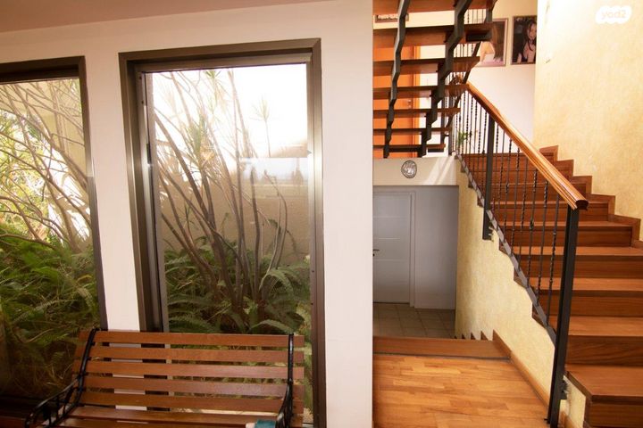 בית פרטי/ קוטג', סביון